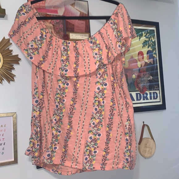Old Navy Tops - Off the shoulder Floral Top